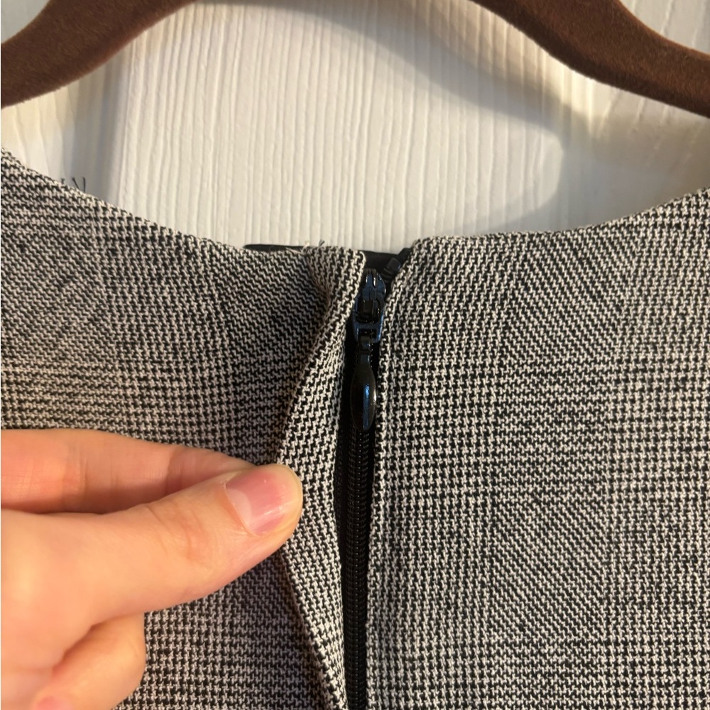 H&M Cap Sleeve Gray Dress size 6 - Picture 4 of 5